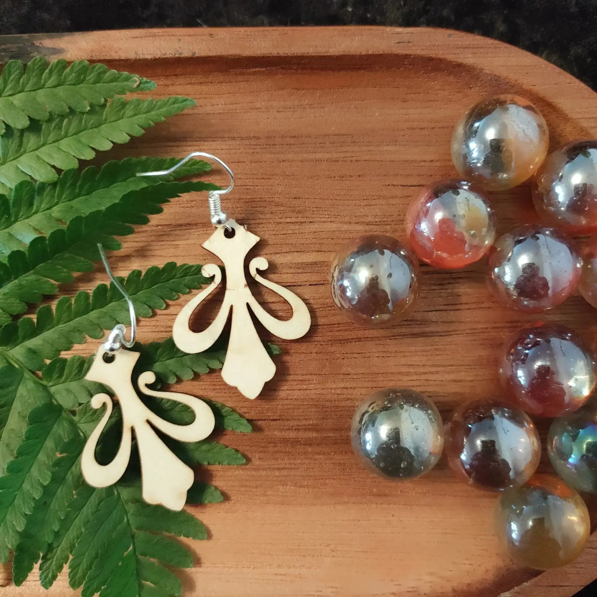 Crown Natural Earrings